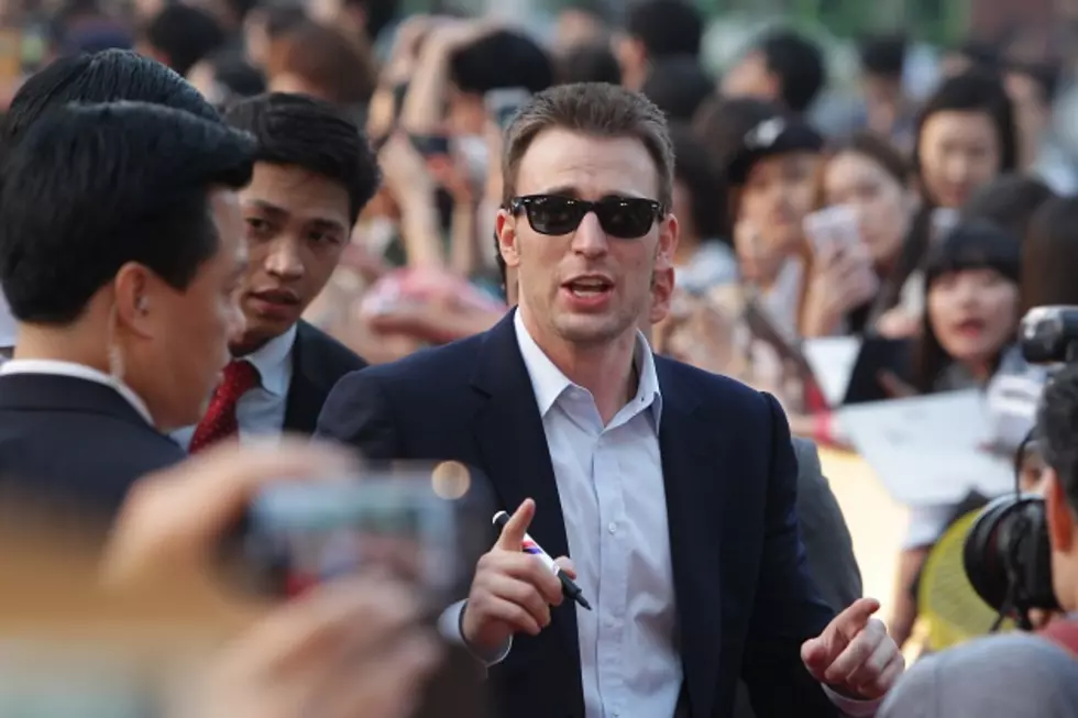 ‘Captain America’ Chris Evans to Make His Directorial Debut With ‘1:30 Train’